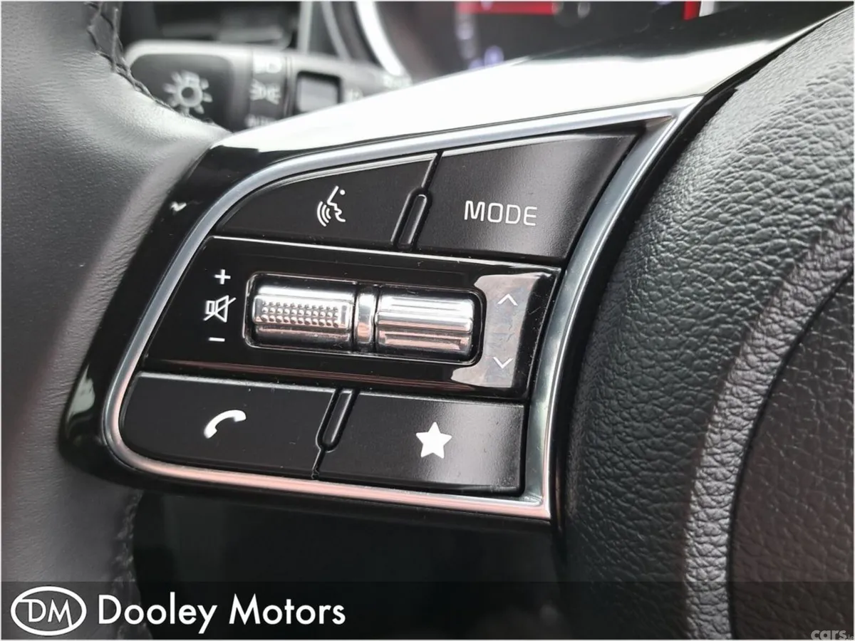 Kia Ceed Hatchback, Diesel Hybrid, 2024, Black