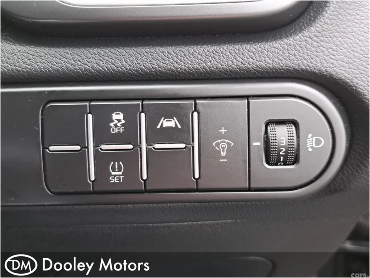 Kia Ceed Hatchback, Diesel Hybrid, 2024, Black