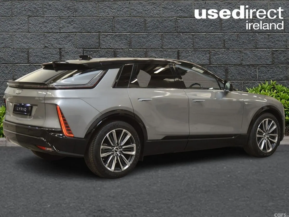 Cadillac Lyriq Hatchback, Electric, 2026, Silver