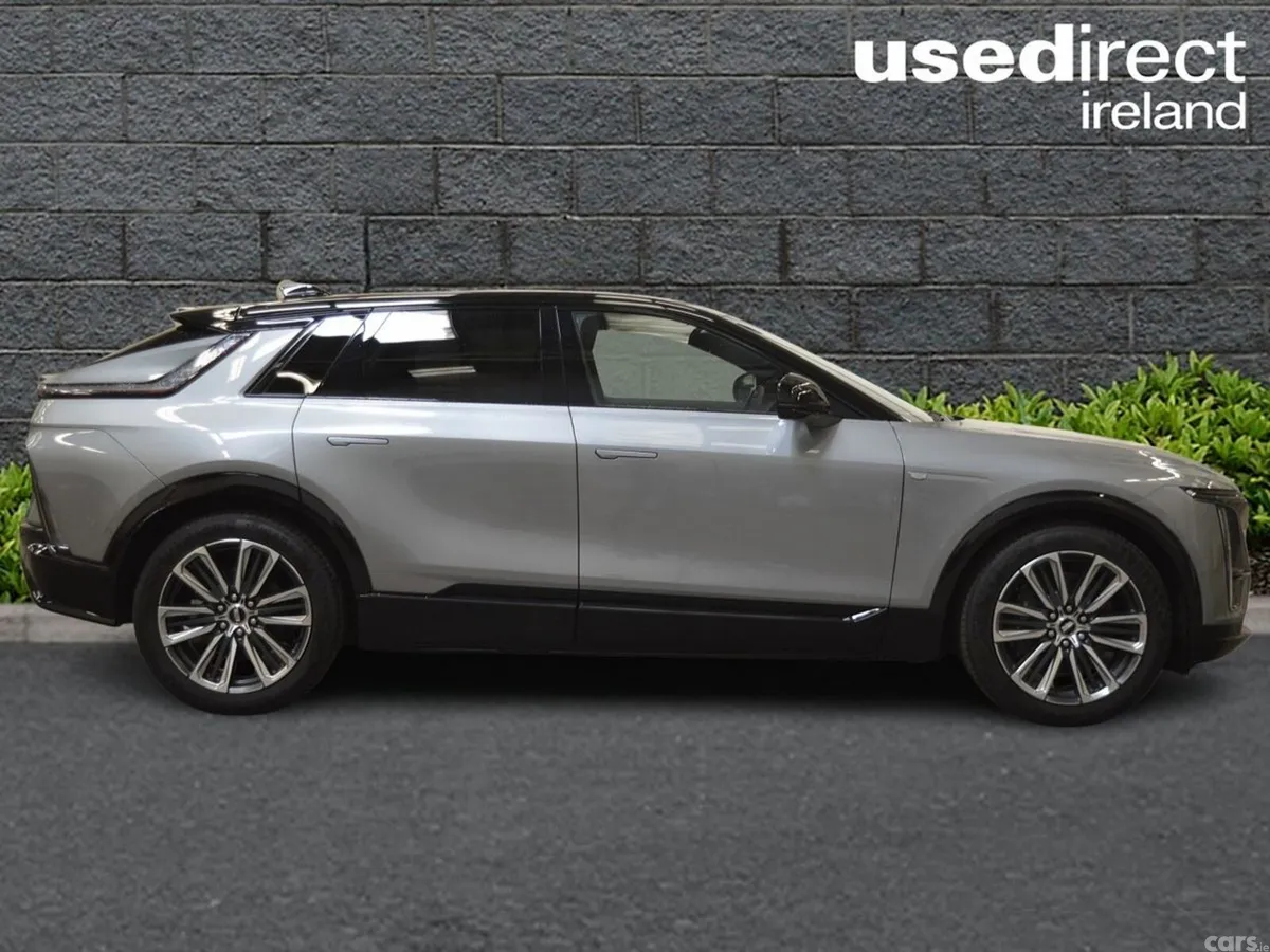 Cadillac Lyriq Hatchback, Electric, 2026, Silver