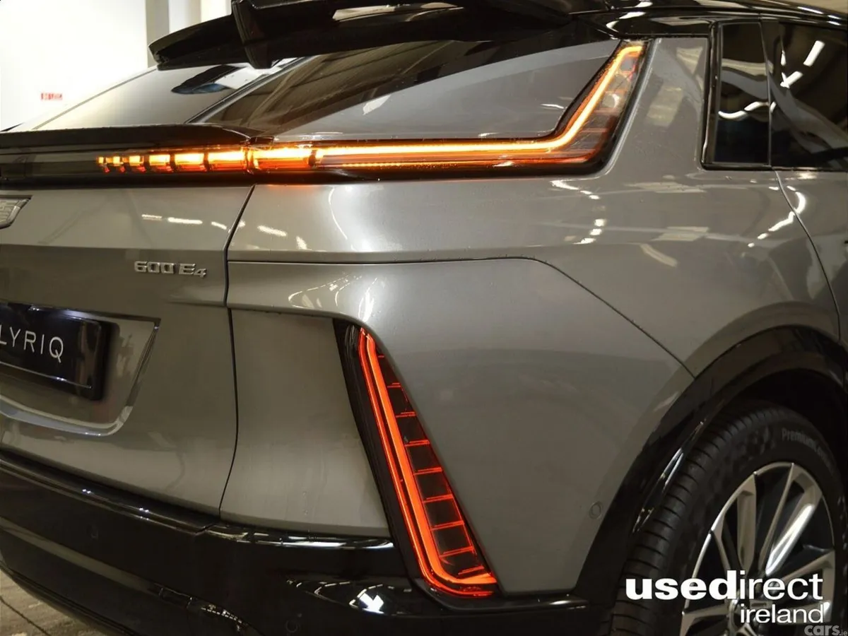 Cadillac Lyriq Hatchback, Electric, 2026, Silver