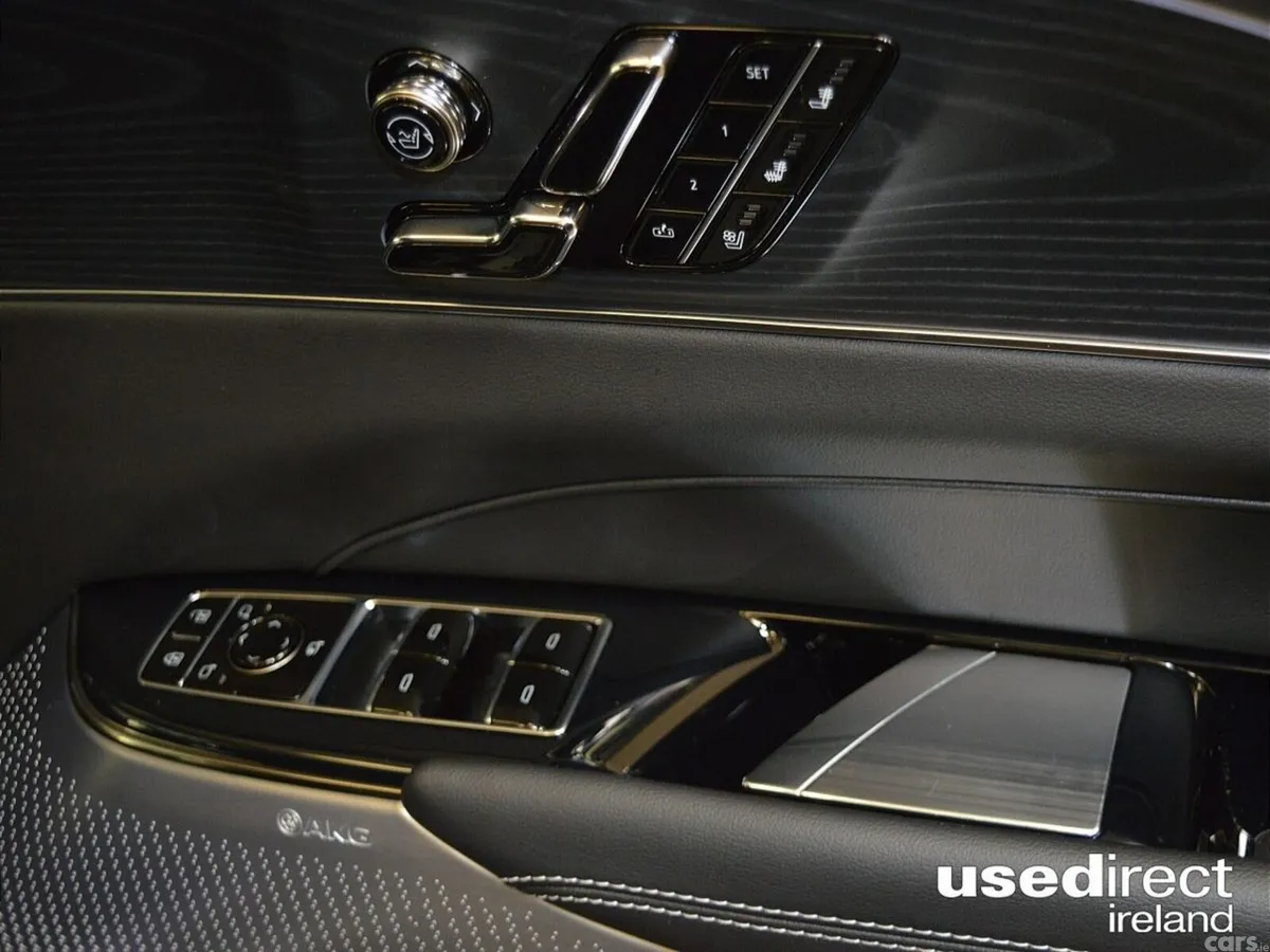 Cadillac Lyriq Hatchback, Electric, 2026, Silver