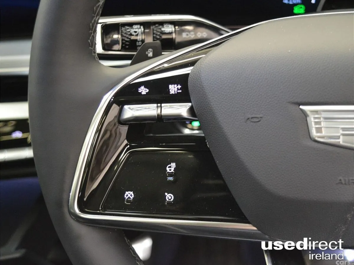 Cadillac Lyriq Hatchback, Electric, 2026, Silver
