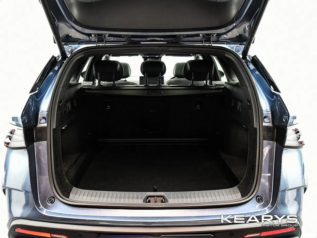 BYD Seal 6 Estate, Petrol Plug-in Hybrid, 2027, Blue