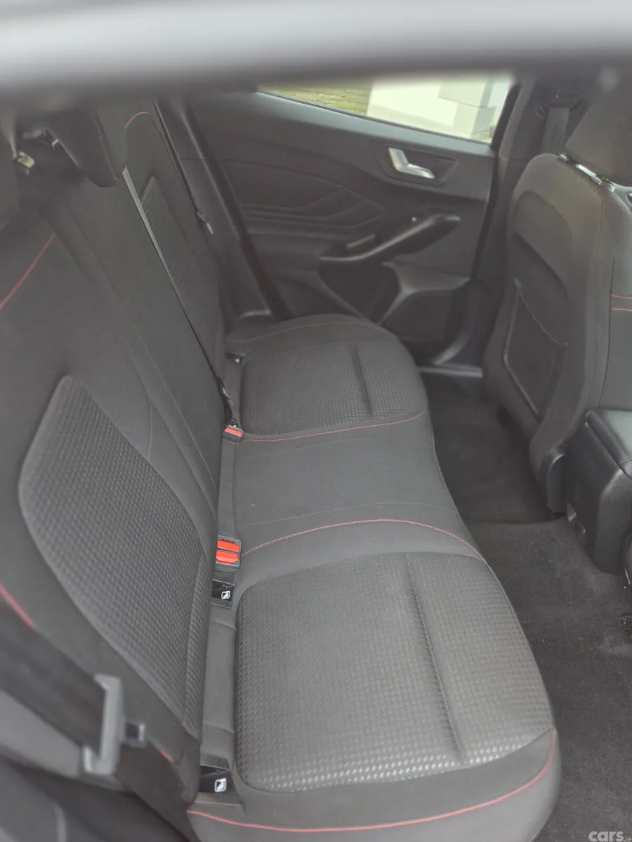 Ford Focus Hatchback, Petrol Hybrid, 2024, Black