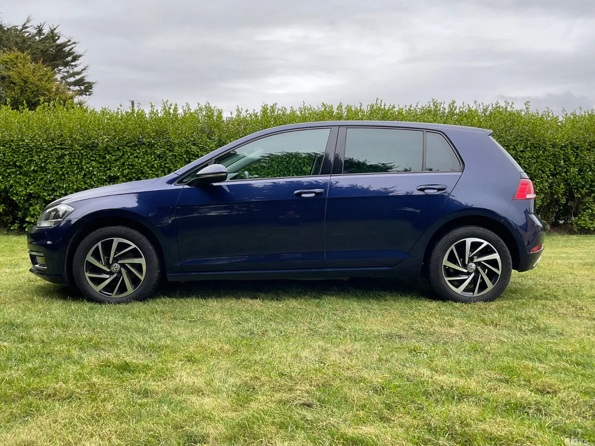 Volkswagen Golf Hatchback, Diesel, 2019, Blue