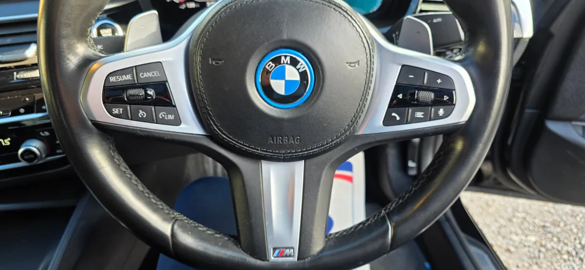 BMW 5-Series Saloon, Petrol Plug-in Hybrid, 2022, Black