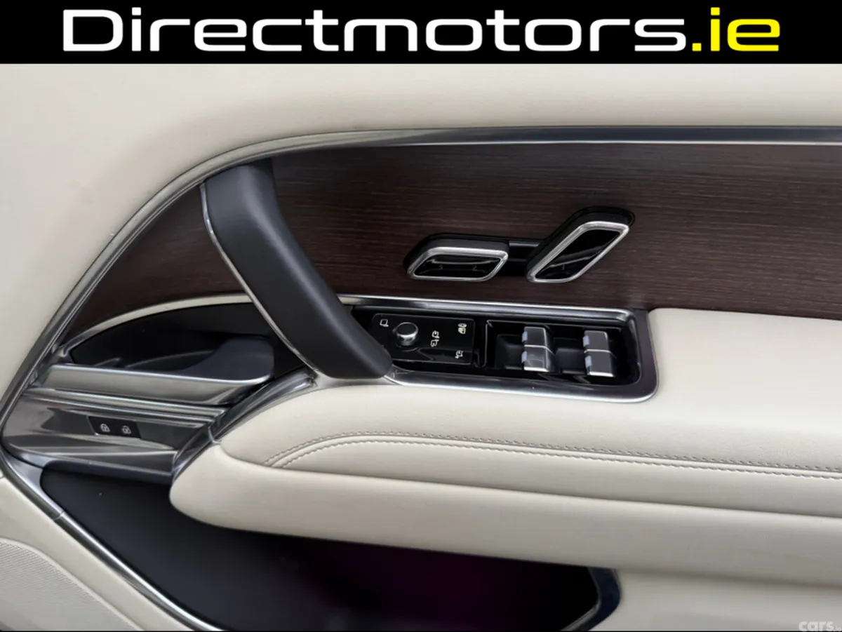 Land Rover Range Rover SUV, Petrol Plug-in Hybrid, 2023, Grey