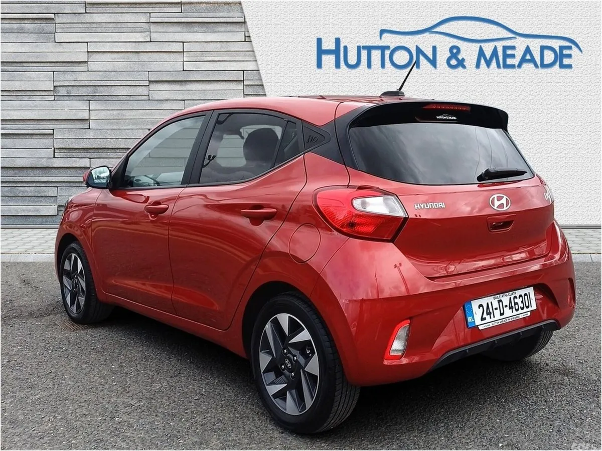 Hyundai i10 Hatchback, Petrol, 2024, Red