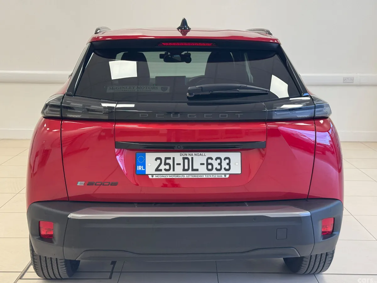 Peugeot 2008 MPV, Electric, 2025, Red