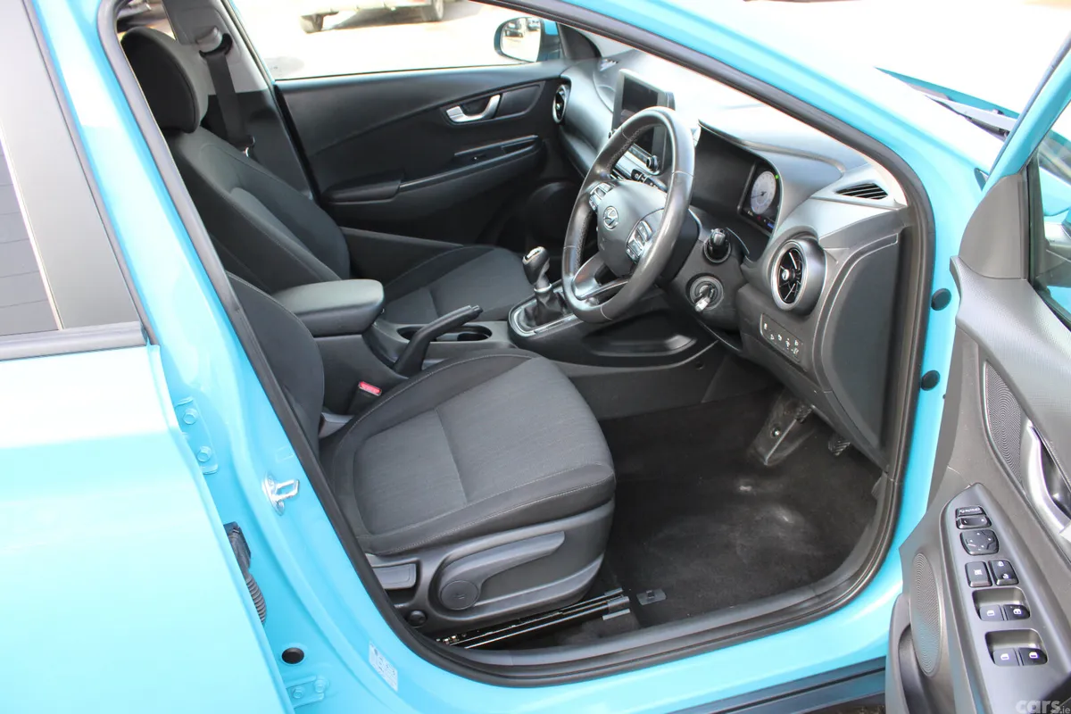 Hyundai KONA MPV, Petrol, 2023, Blue
