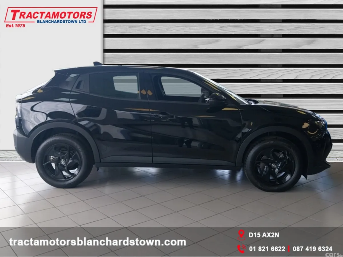 Alfa Romeo Junior Hatchback, Petrol Hybrid, 2026, Black