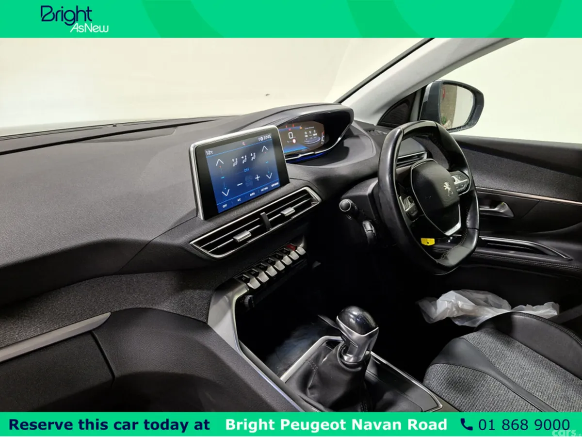 Peugeot 5008 MPV, Diesel, 2020, Grey
