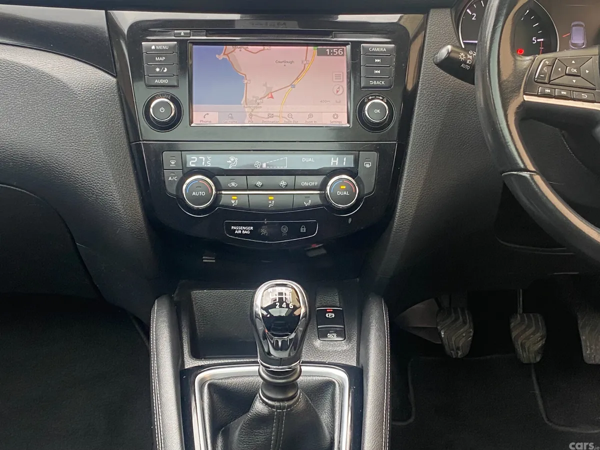 Nissan Qashqai MPV, Diesel, 2019, Grey