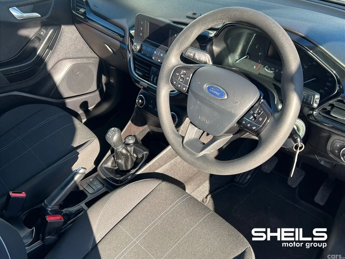 Ford Fiesta Hatchback, Petrol, 2018, Grey
