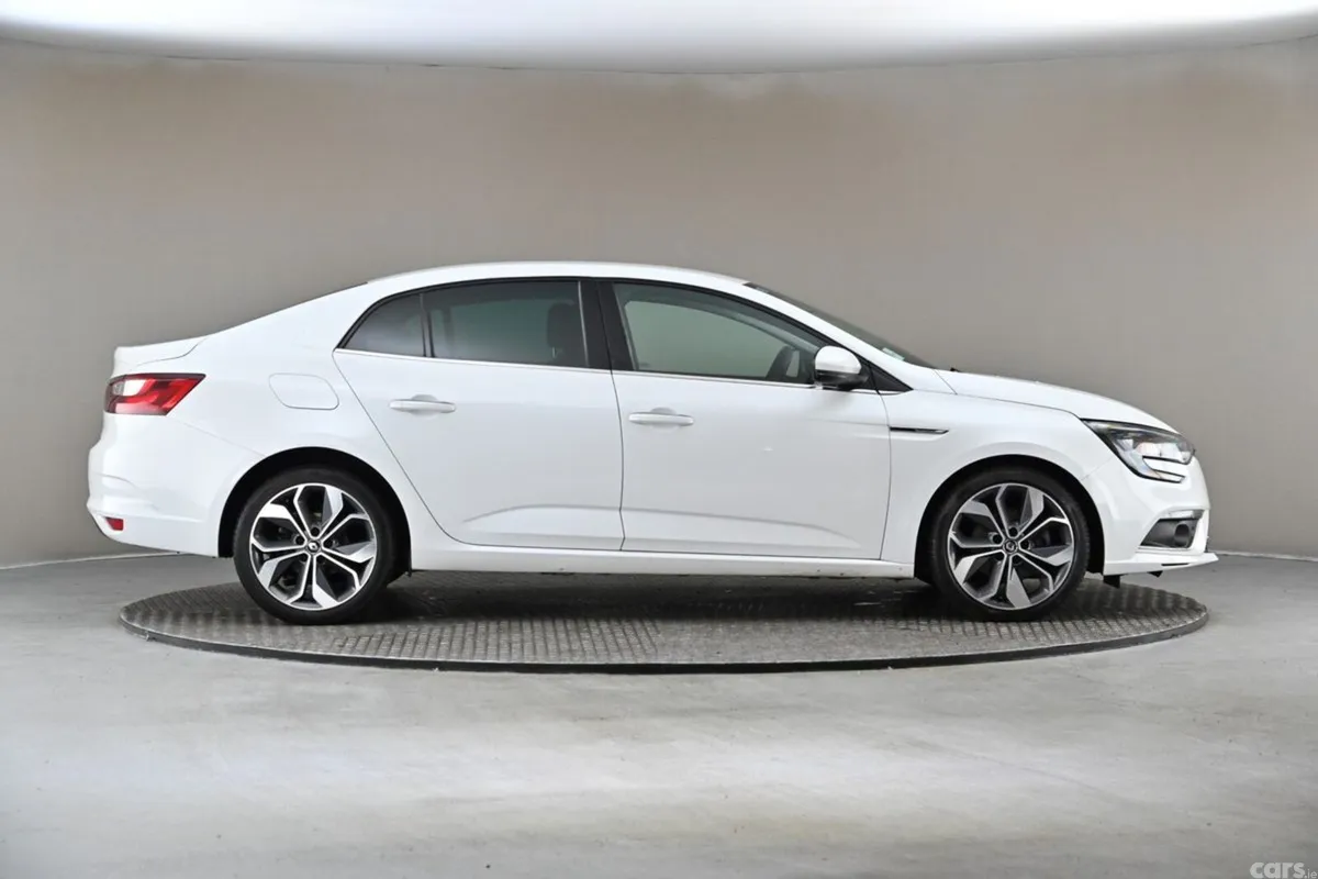 Renault Megane Saloon, Diesel, 2018, White
