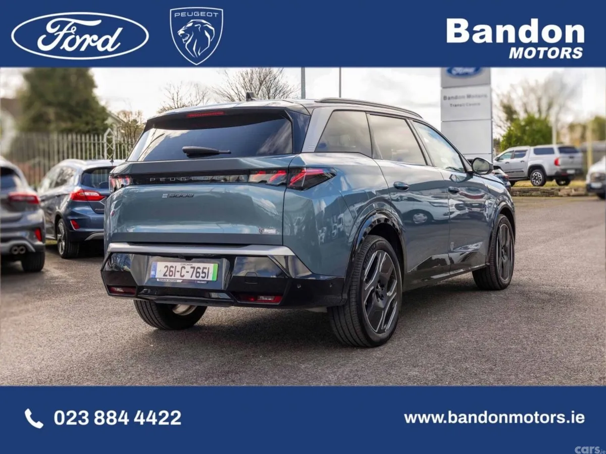 Peugeot 5008 MPV, Electric, 2026, Blue
