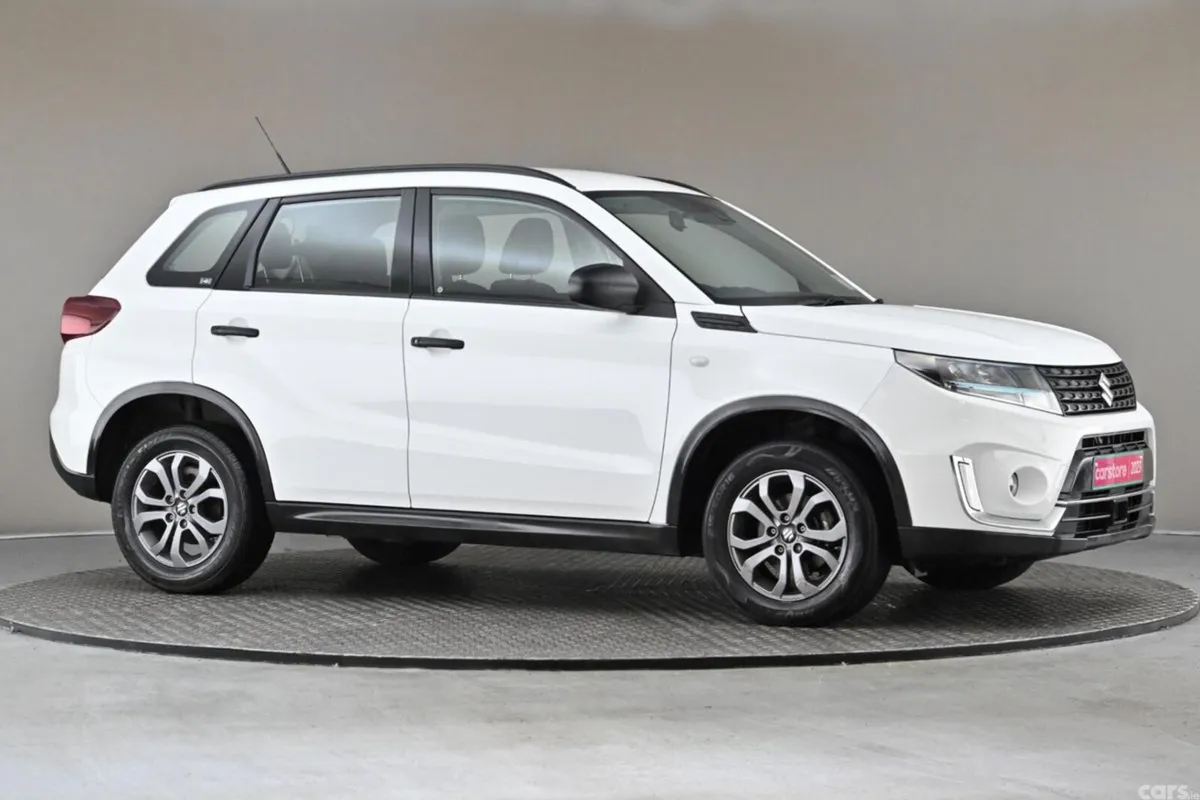 Suzuki Vitara SUV, Petrol Hybrid, 2023, White