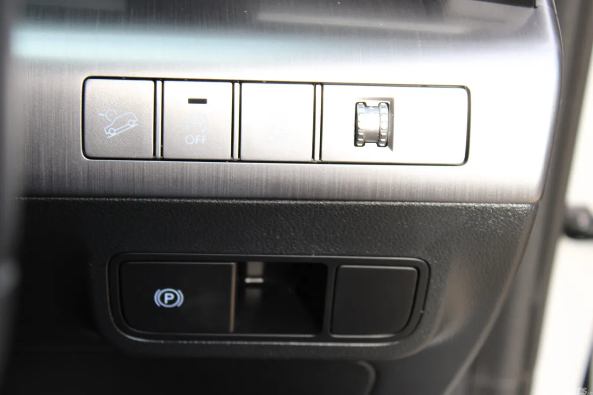 Hyundai KONA MPV, Petrol, 2025, Grey