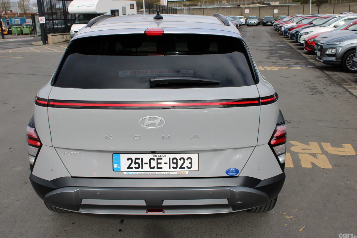 Hyundai KONA MPV, Petrol, 2025, Grey