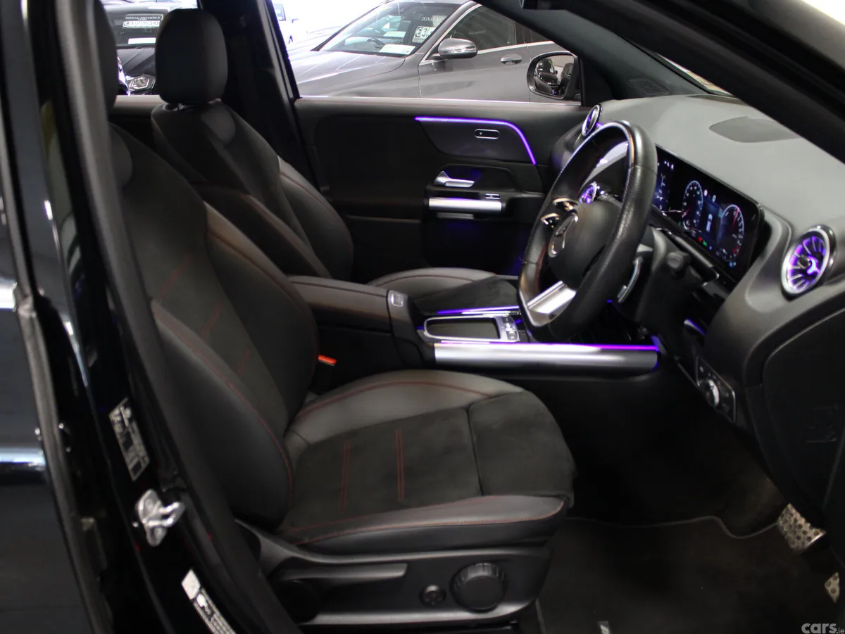 Mercedes-Benz GLA SUV, Petrol Hybrid, 2024, Black