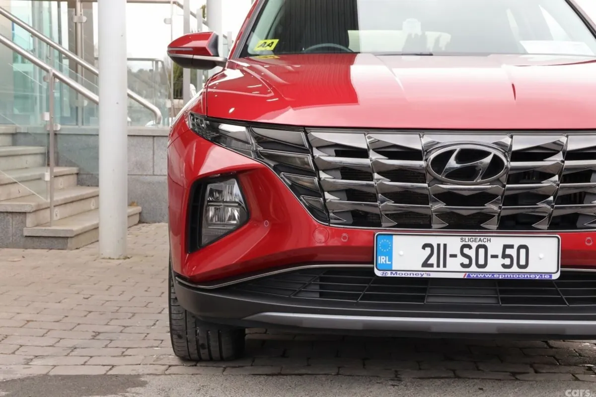 Hyundai Tucson SUV, Petrol Hybrid, 2021, Red