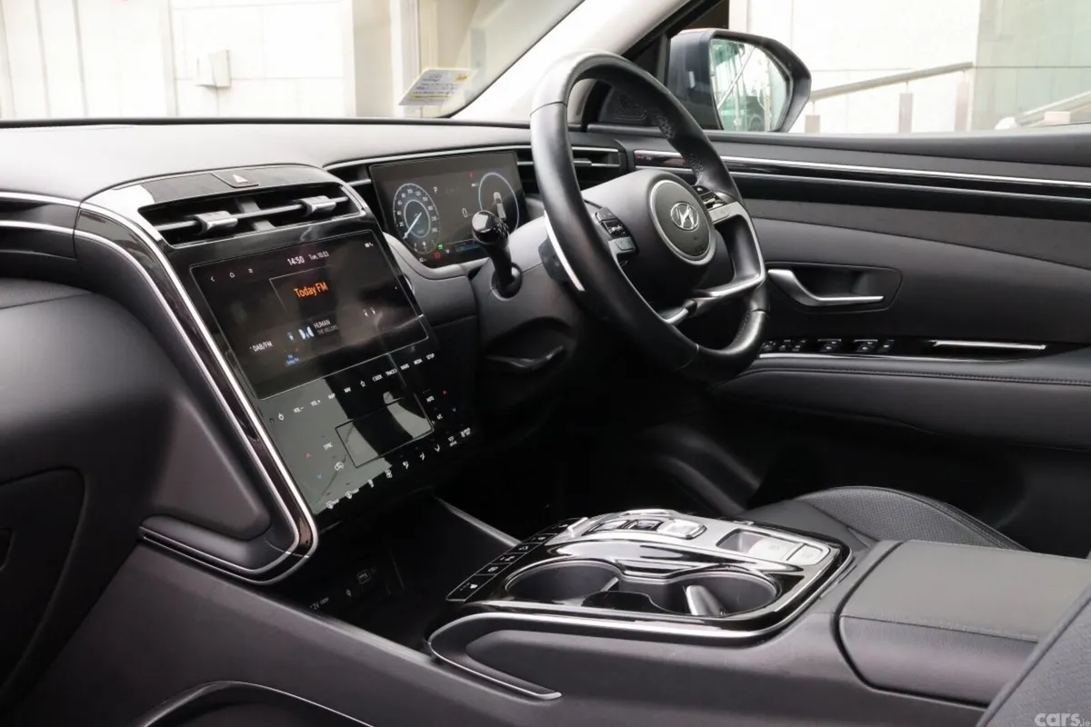 Hyundai Tucson SUV, Petrol Hybrid, 2021, Red