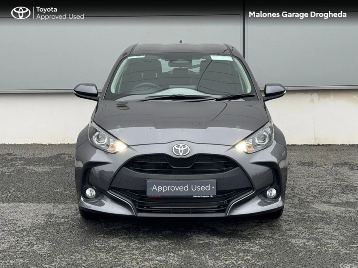 Toyota Yaris Hatchback, Petrol Hybrid, 2025, Grey