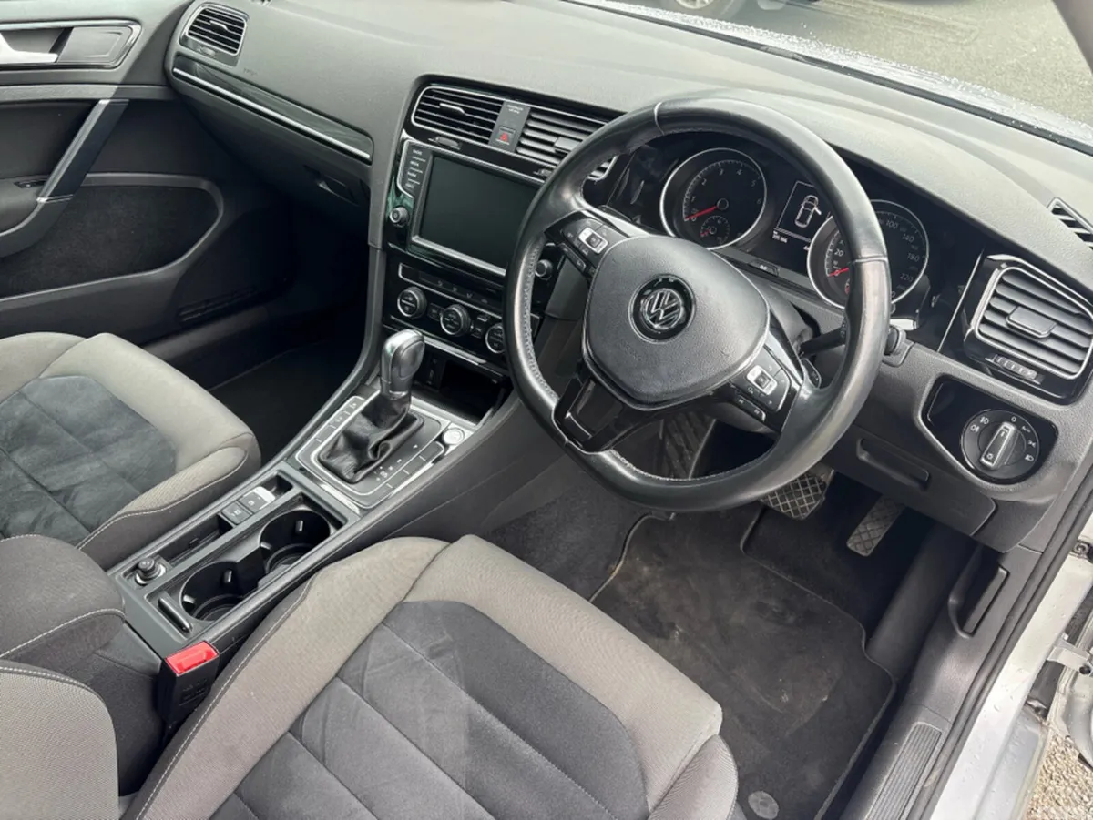 Volkswagen Golf Hatchback, Petrol, 2016, Silver