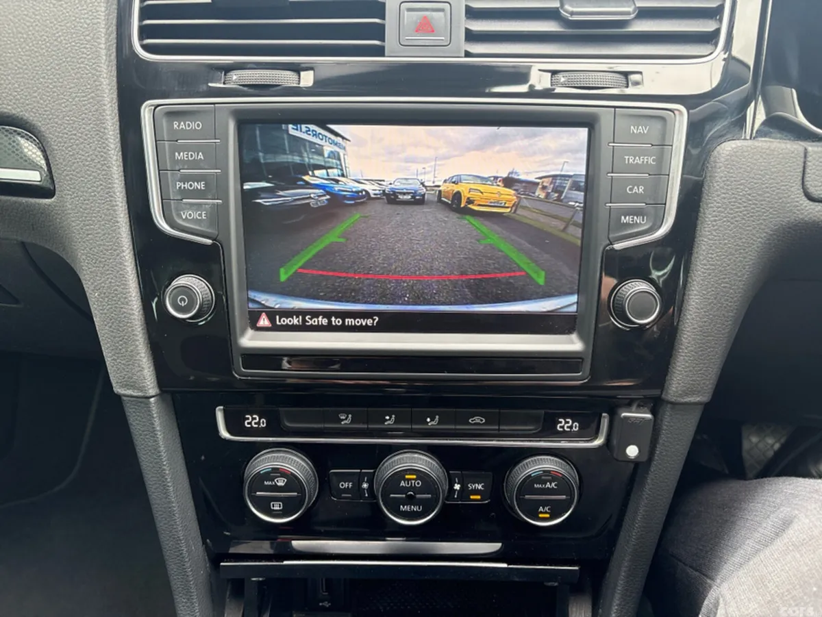 Volkswagen Golf Hatchback, Petrol, 2016, Silver