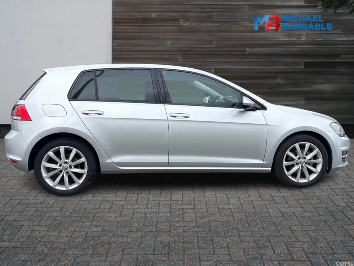 Volkswagen Golf Hatchback, Petrol, 2016, Silver