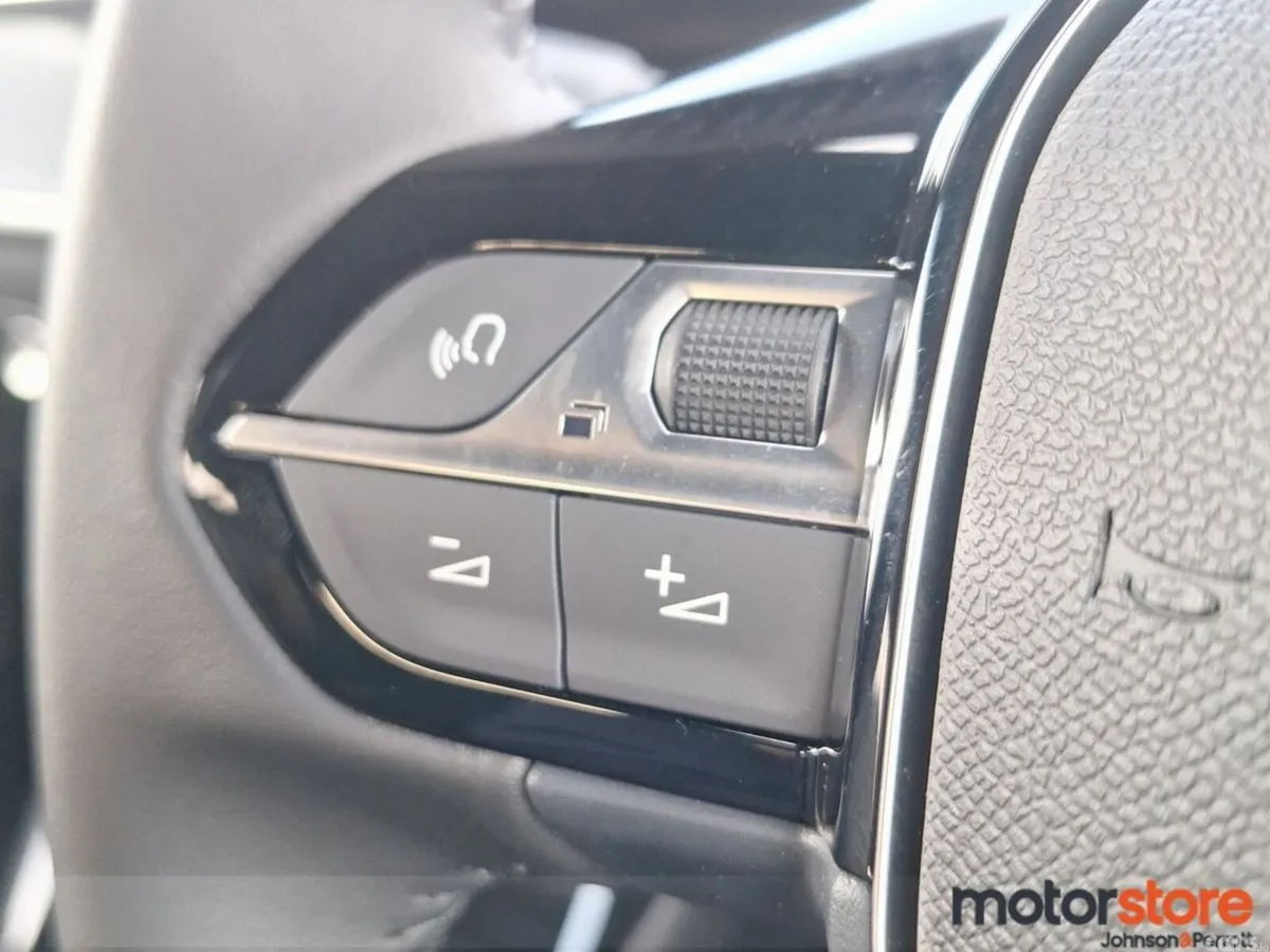 Peugeot 2008 MPV, Petrol, 2026, Black
