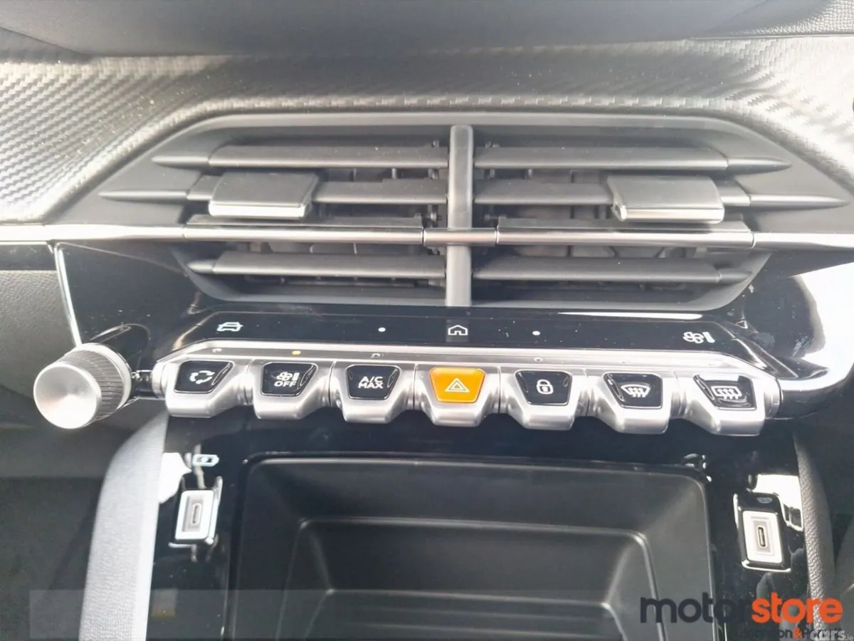 Peugeot 2008 MPV, Petrol, 2026, Black