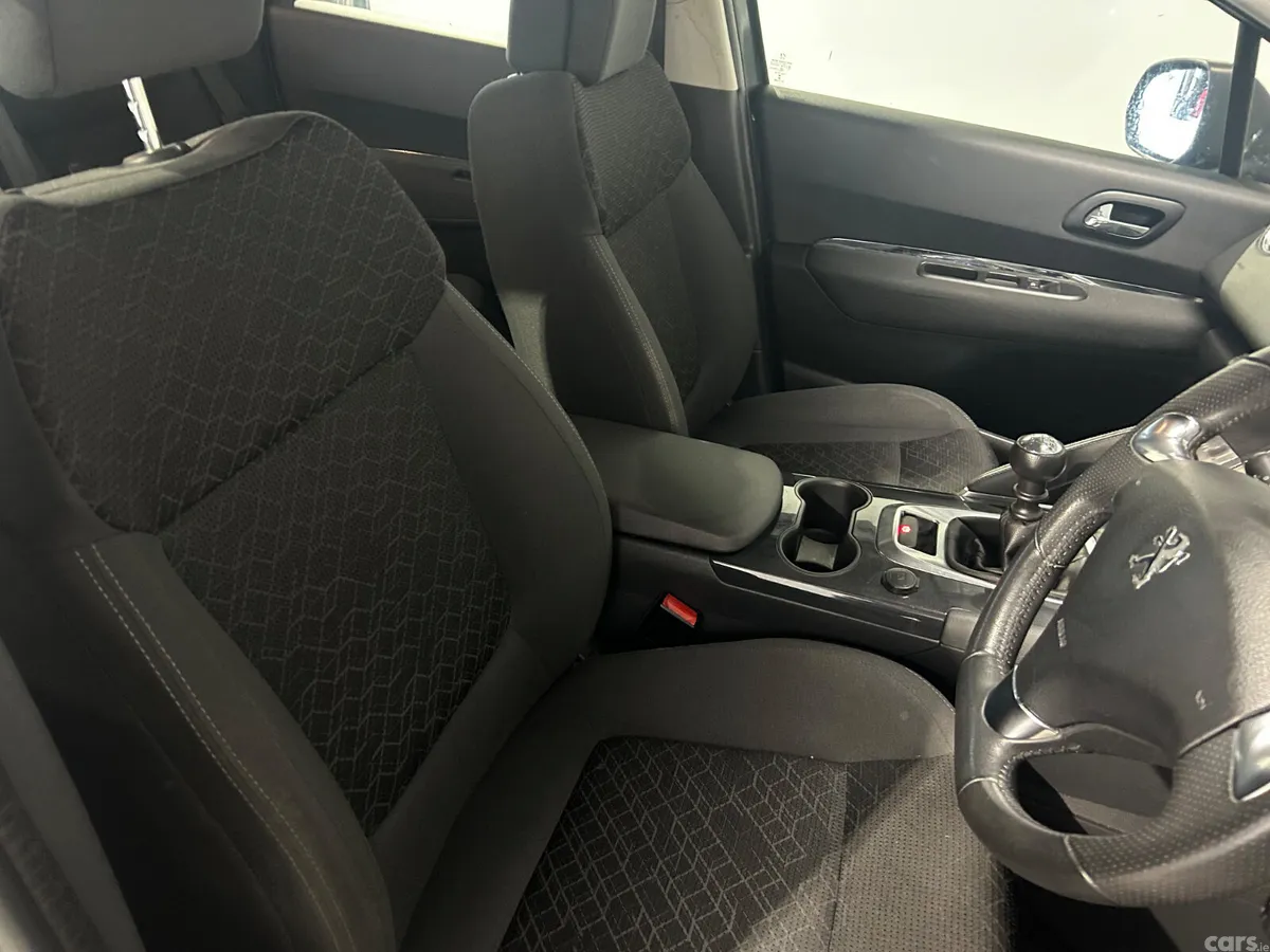Peugeot 3008 SUV, Diesel, 2015, Grey