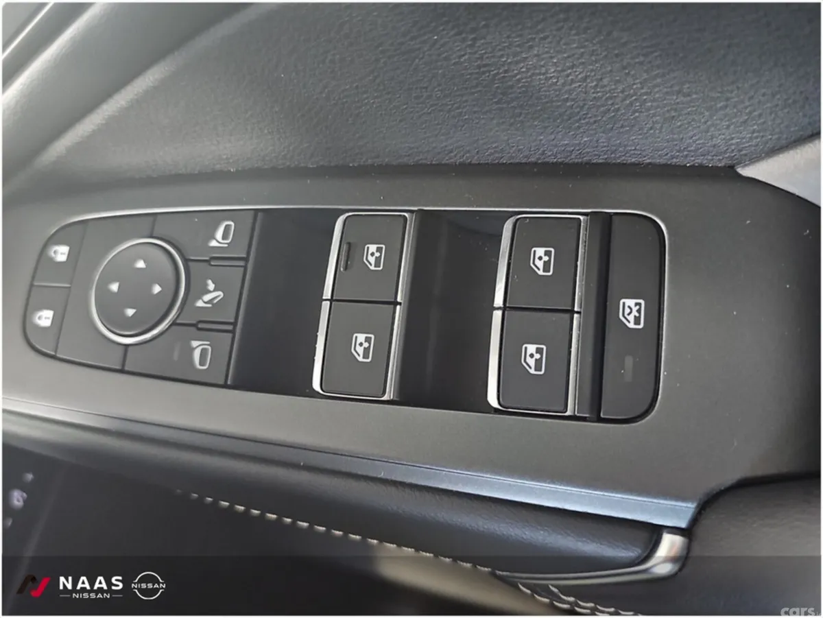 Nissan Qashqai MPV, Petrol Hybrid, 2025, Grey