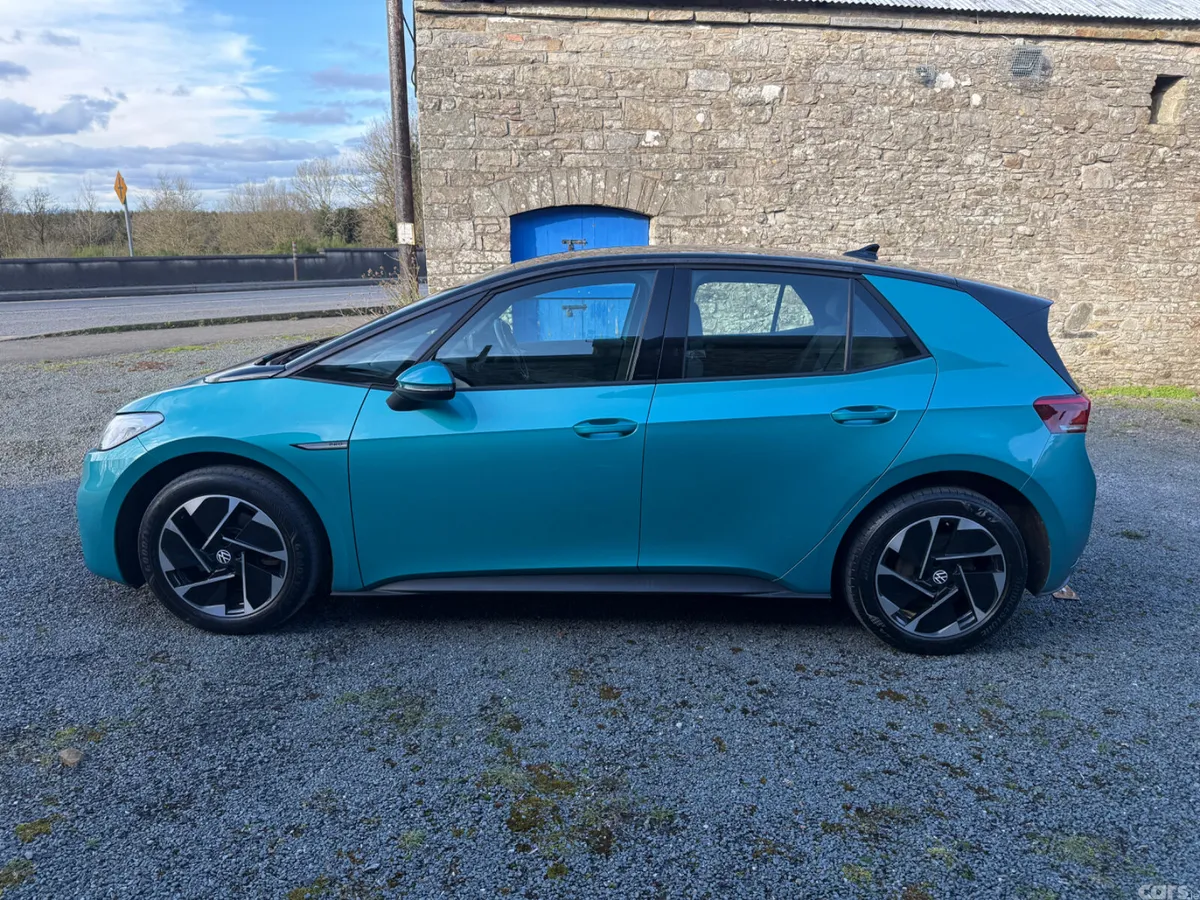 Volkswagen ID.3 Hatchback, Electric, 2022, Green