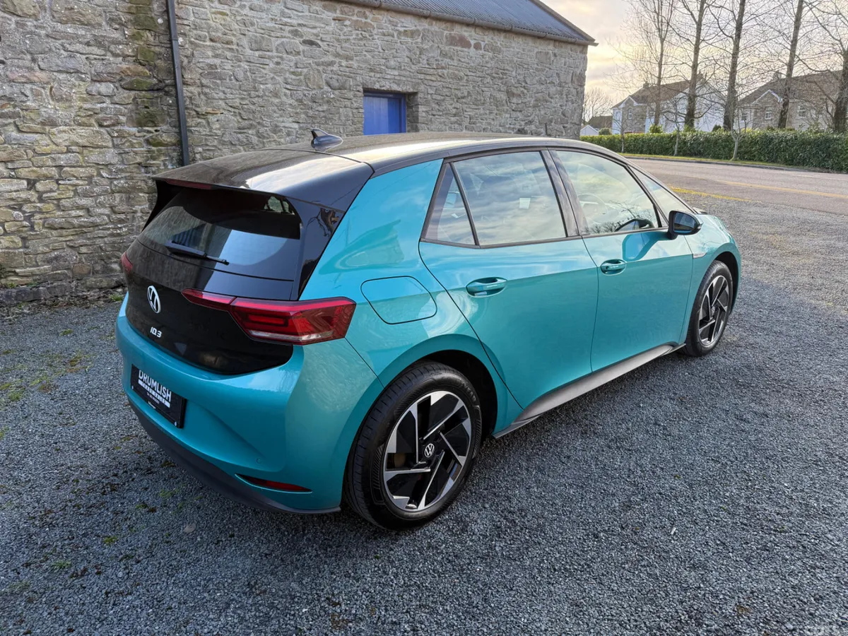Volkswagen ID.3 Hatchback, Electric, 2022, Green
