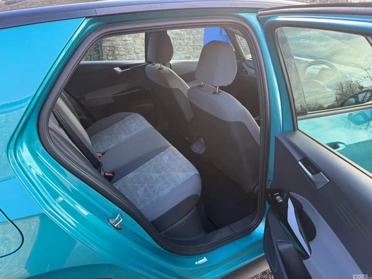 Volkswagen ID.3 Hatchback, Electric, 2022, Green