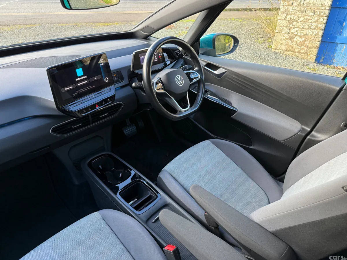 Volkswagen ID.3 Hatchback, Electric, 2022, Green