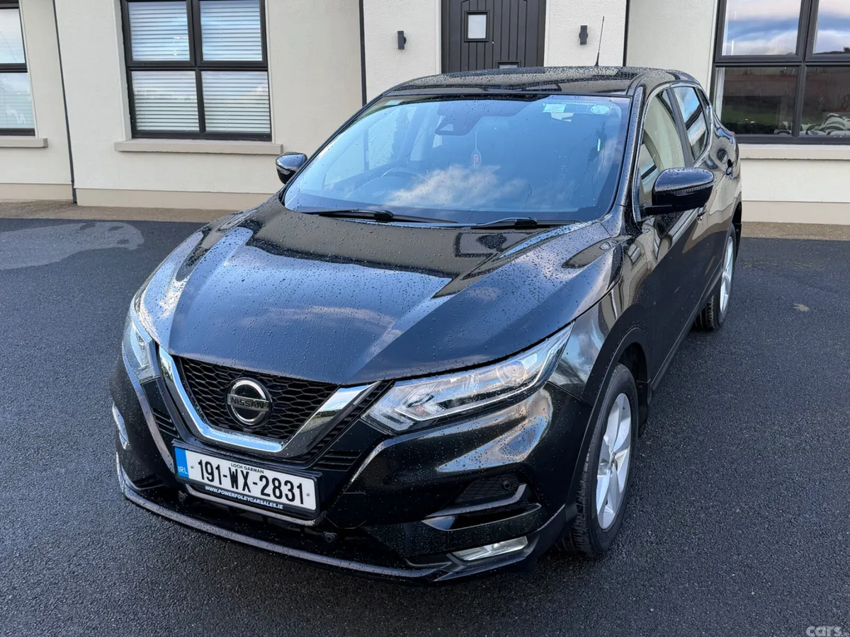 Nissan Qashqai Hatchback, Diesel, 2019, Black