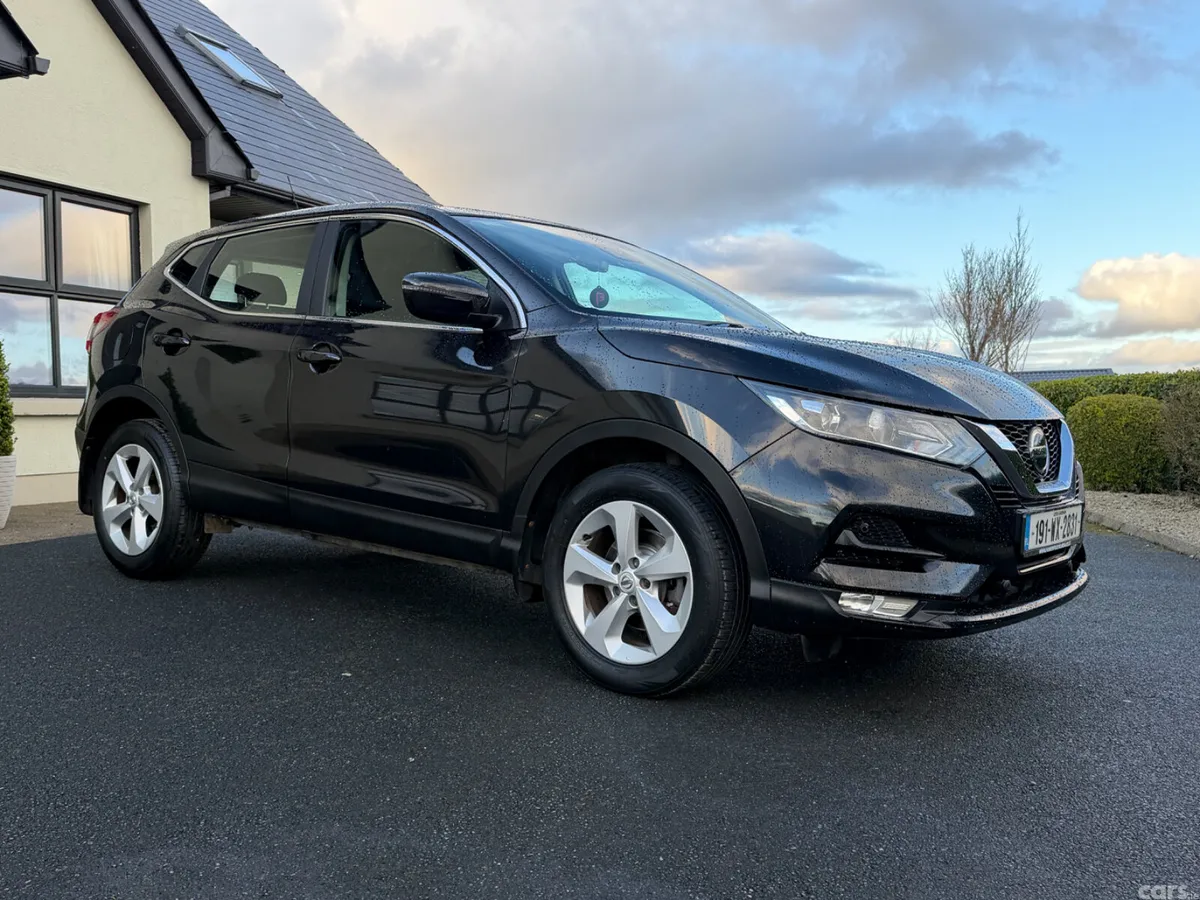 Nissan Qashqai Hatchback, Diesel, 2019, Black