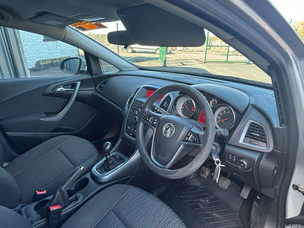 Vauxhall Astra Estate, Diesel, 2014, Silver