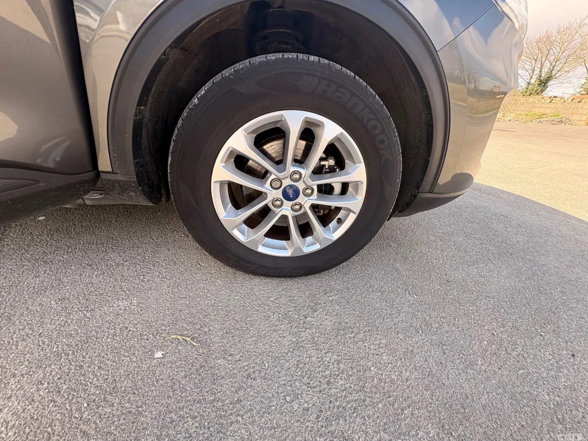 Ford Kuga SUV, Petrol Plug-in Hybrid, 2023, Grey