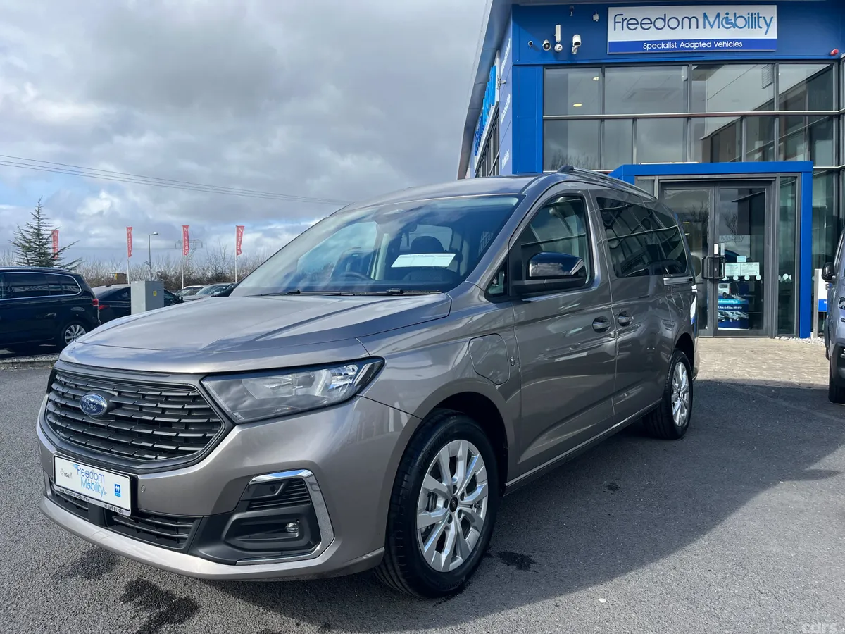 Ford Tourneo Connect MPV, Petrol Plug-in Hybrid, 2026, Silver
