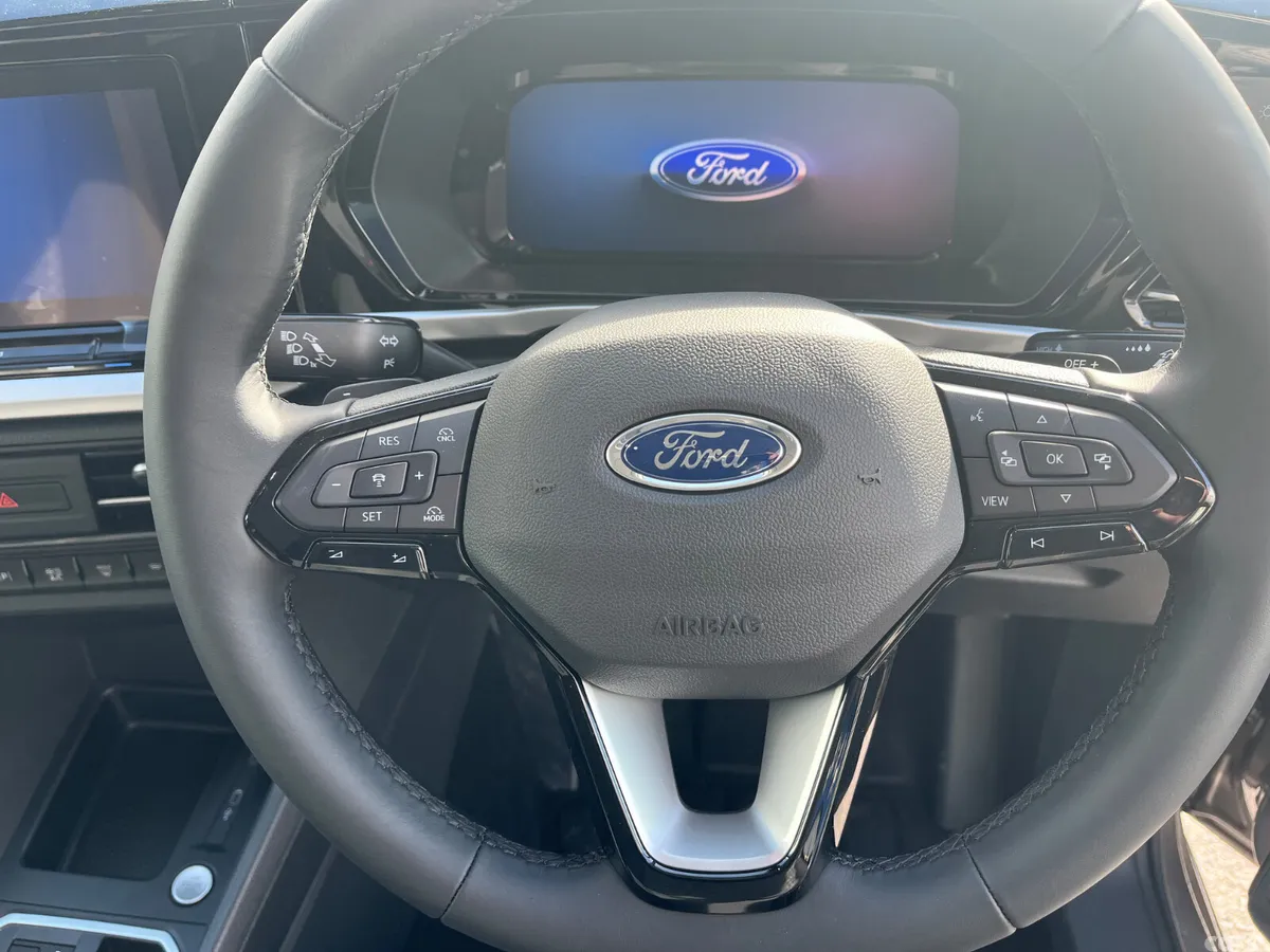 Ford Tourneo Connect MPV, Petrol Plug-in Hybrid, 2026, Silver