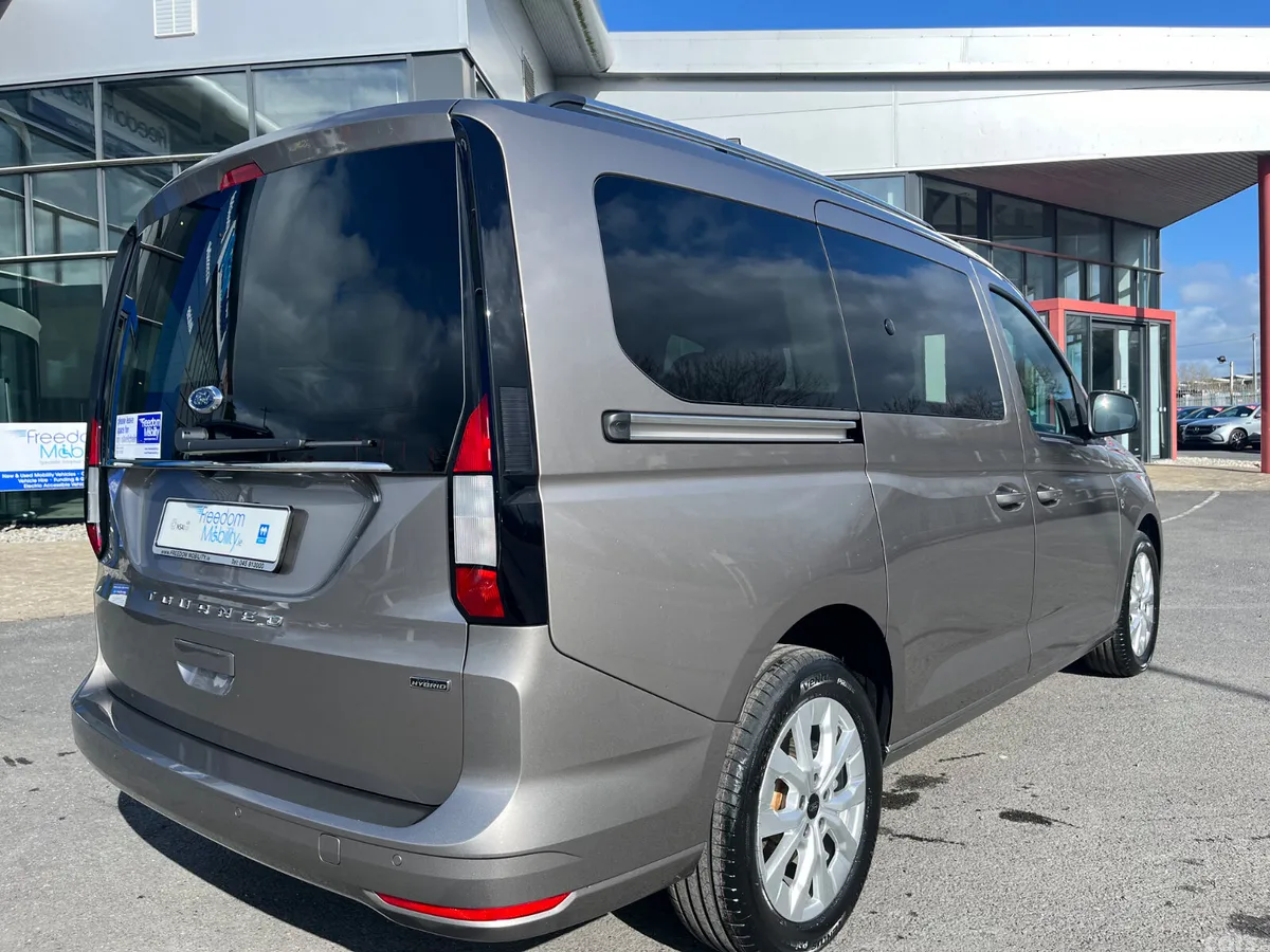 Ford Tourneo Connect MPV, Petrol Plug-in Hybrid, 2026, Silver