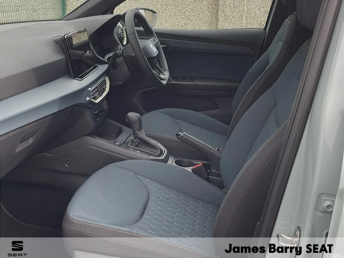 SEAT Arona SUV, Petrol, 2027, 