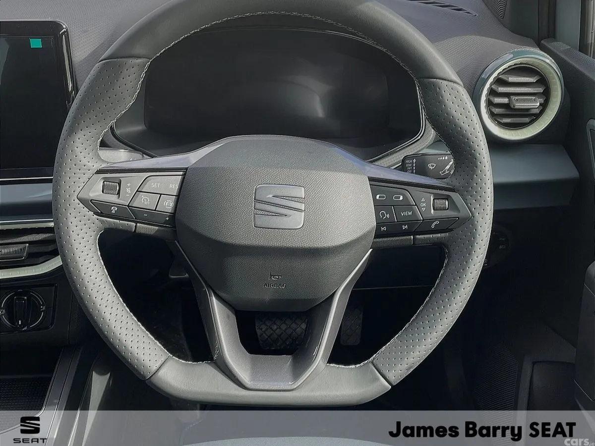 SEAT Arona SUV, Petrol, 2027, 