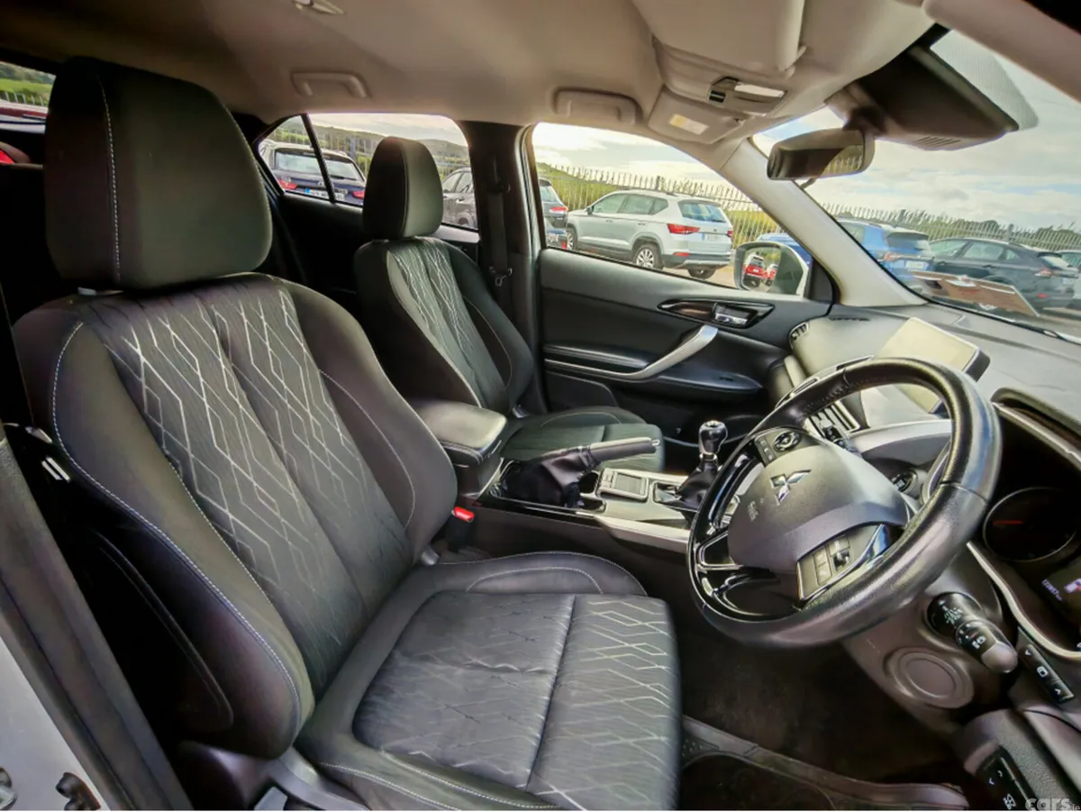Mitsubishi Eclipse Cross Estate, Petrol, 2019, White