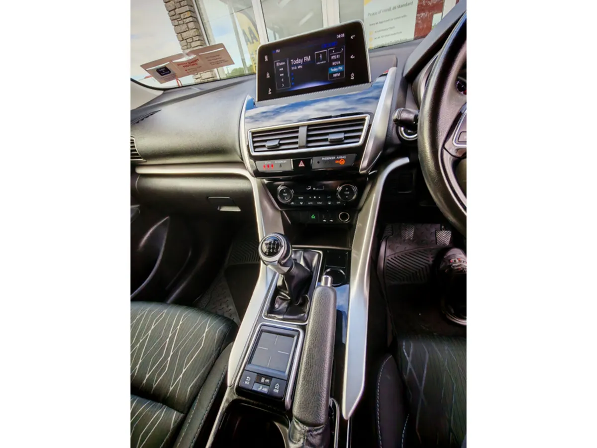 Mitsubishi Eclipse Cross Estate, Petrol, 2019, White
